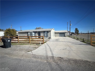 1111 S Comstock Cir E, Pahrump, NV 89048