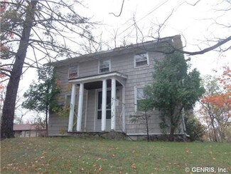 31 Briggs St, Honeoye, NY 14471