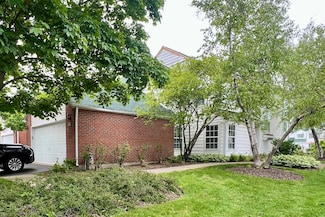 108 Hemstead St Unit 32, Lake Bluff, IL 60044