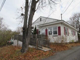6 Keyes St, Fairfield, ME 04937