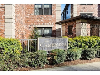 2454 NW Westover Rd Unit A203, Portland, OR 97210