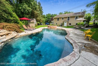 235 Wyckoff Rd, Eatontown, NJ 07724