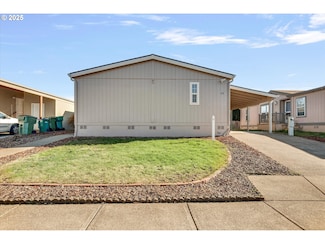 1000 S McKern Ct Unit 20, Newberg, OR 97132