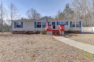 656 Cedar Forest Rd, Long Island, VA 24569