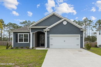 129 Ballantine Grove Ln, Newport, NC 28570