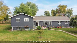 10 Maryden Rd, Oshkosh, WI 54904