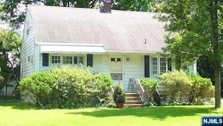 460 Dorchester Rd, Ridgewood, NJ 07450