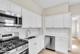 211 Shore Blvd, Keansburg, NJ 07734