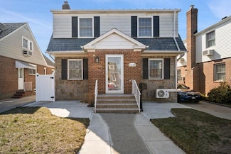 56-30 215th St, Flushing, NY 11364