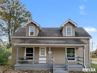 501 S 7th St, Herrin, IL 62948