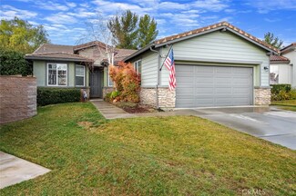 11568 Oakwood Ct, Yucaipa, CA 92399
