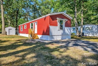 3450 Spruce St, Twin Lake, MI 49457