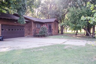 605 W 15th St, Harper, KS 67058