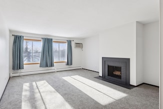 10311 Cedar Lake Rd Unit 313, Minnetonka, MN 55305