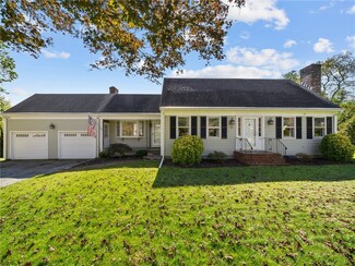 13 Roseland Terrace, Tiverton, RI 02878