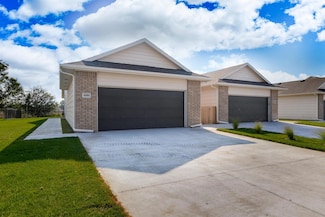 4451 N Sandplum St, Wichita, KS 67205