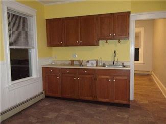 1 Lamoureux Blvd Unit 2nd Flr, North Smithfield, RI 02896