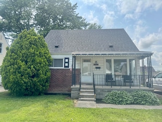 6927 Deering St, Garden City, MI 48135