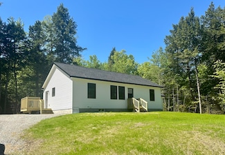 90 Hogfat Hill Rd, Sebago, ME 04029