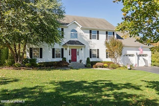 33 Samantha Cir, Matawan, NJ 07747