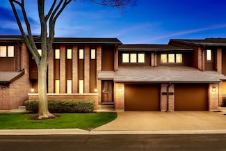 1226 Beau Dr, Park Ridge, IL 60068