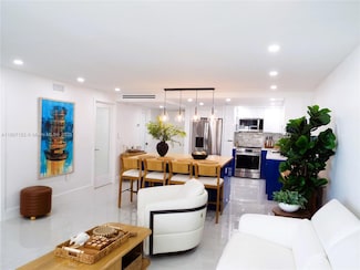5701 Collins Ave Unit 1619, Miami Beach, FL 33140