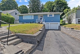 404 Hillsboro Pkwy, Syracuse, NY 13214