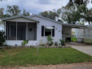 11124 Mustang Dr, Dade City, FL 33525