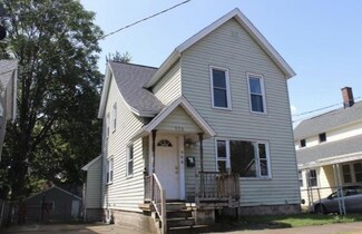908 Chatham St NW, Grand Rapids, MI 49504