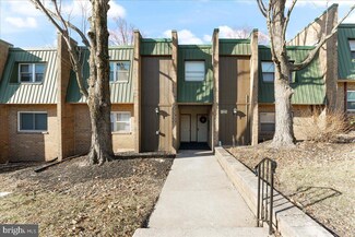 212 Meadowview Ln, Mont Clare, PA 19453