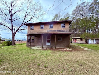 610 S Main St, Roxobel, NC 27872