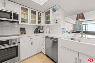 13700 Marina Pointe Dr Unit 720, Marina Del Rey, CA 90292