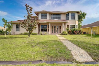 497 SW Dagget Ave, Port Saint Lucie, FL 34953