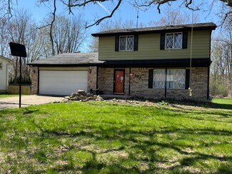 7292 Grandwood Dr, Swartz Creek, MI 48473