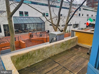 3402 Sansom St Unit 2, Philadelphia, PA 19104