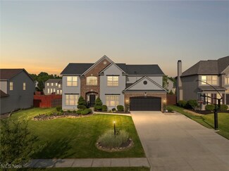 1239 W Chase Dr, Brunswick, OH 44212