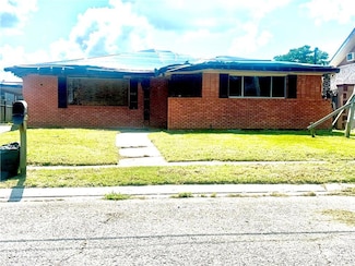 4710 Knight Dr, New Orleans, LA 70127