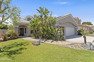41985 Hemingway Ct, Palm Desert, CA 92211
