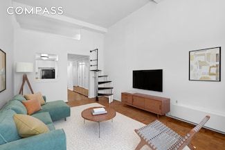 372 5th Ave Unit 5N, New York, NY 10018