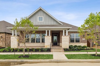 Roseville, Arlington, TX 76005