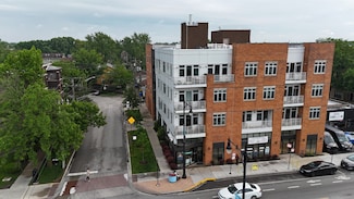 4770 N Manor Ave Unit 405, Chicago, IL 60625