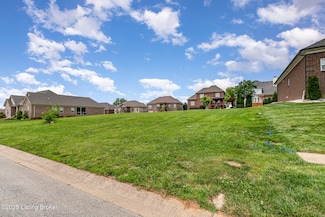 1058 Champions Cir, Simpsonville, KY 40067