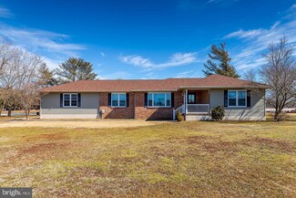 560 Tomlin Rd, Gibbstown, NJ 08027