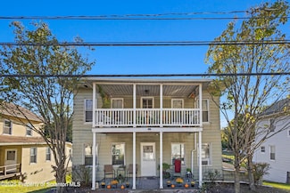 141 College Ave, Factoryville, PA 18419