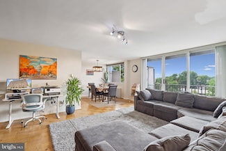 4343 Cherry Hill Rd Unit 601, Arlington, VA 22207