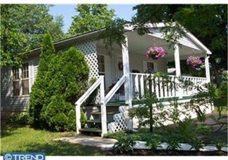 670 Apple St, Red Hill, PA 18076