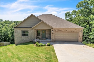 5 Manton Ln, Bella Vista, AR 72714