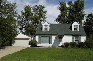463 Netherfield St NW, Comstock Park, MI 49321