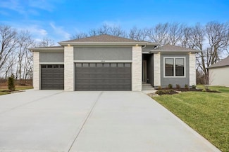 4825 NW Martin Dr, Kansas City, MO 64151