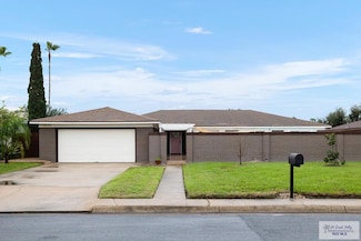 1215 Bluebonnet Dr, Brownsville, TX 78521